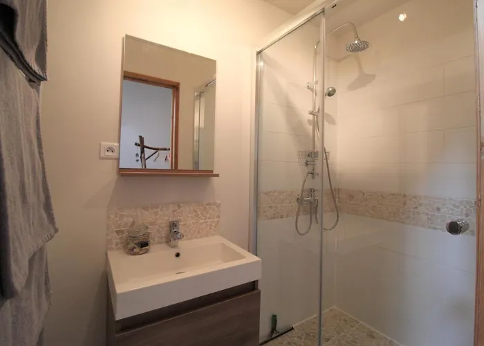 بيت للعطل Les 3 C